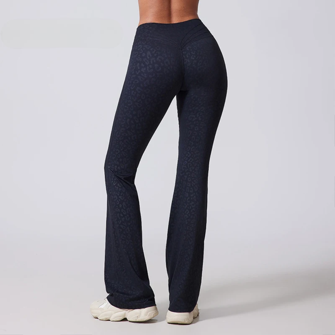 Everyday Seamless Flared Leggings