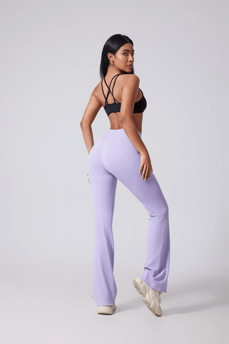 Everyday Seamless Flared Leggings
