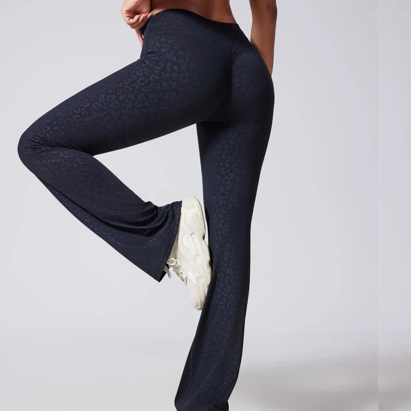 Everyday Seamless Flared Leggings